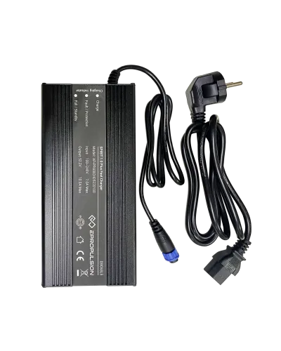 Cargador rápido para la batería del ePropulsion Spirit 1.0 PLUS y EVO